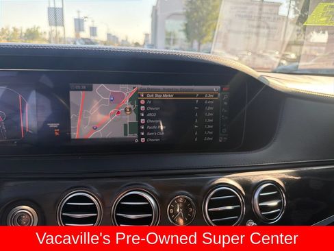 Used 2018 Mercedes-Benz S 560 Sedan image 19