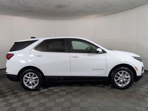 Certified 2024 Chevrolet Equinox LT AWD/4WD image 4