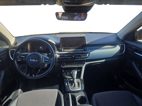 Used 2022 Kia Seltos S image 9