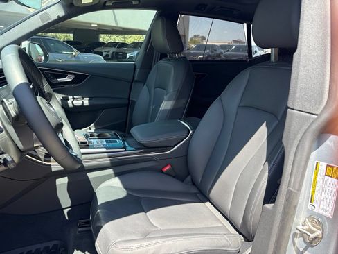 Used 2025 Audi Q8 Premium Plus AWD/4WD image 13