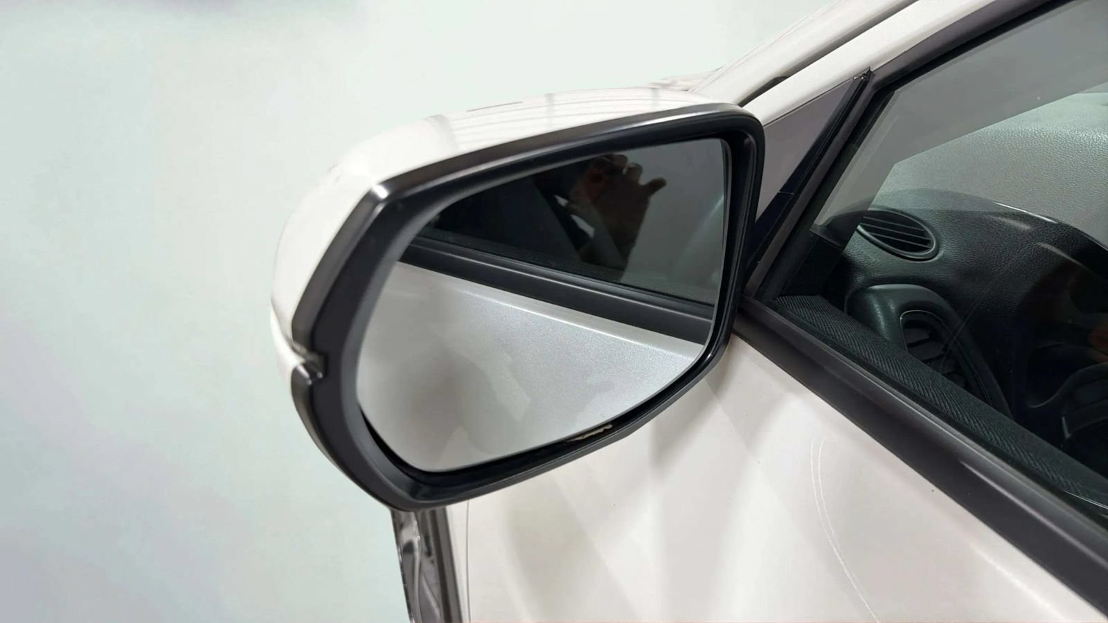 Used 2021 Honda HR-V EX image 16
