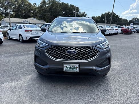 Used 2024 Ford Edge SE image 8