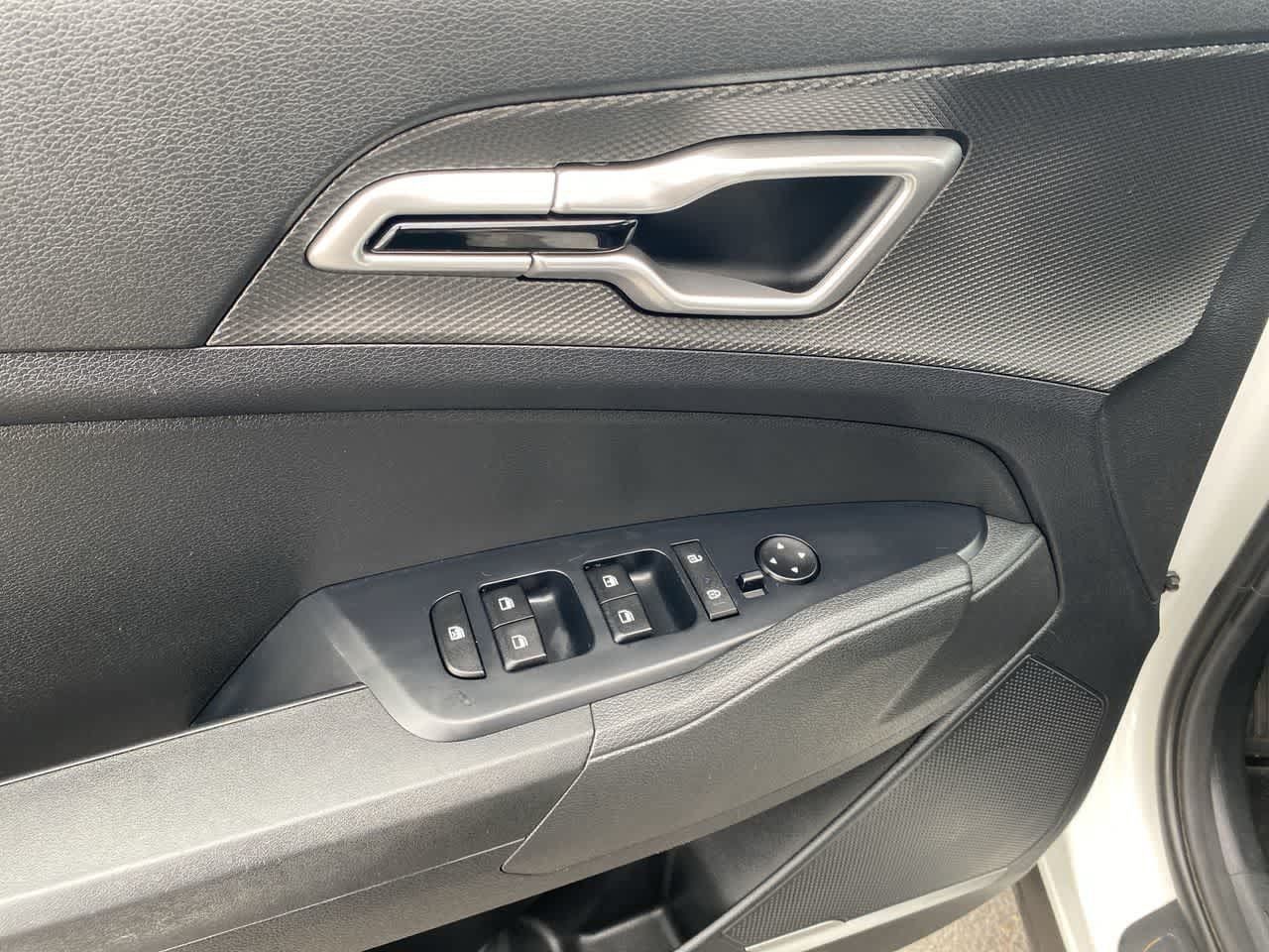Used 2023 Kia Sportage LX AWD/4WD image 13