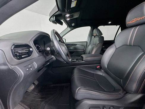 Certified 2024 Honda Pilot TrailSport image 27