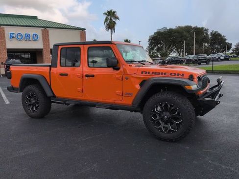 Used 2025 Jeep Gladiator Rubicon AWD/4WD image 2