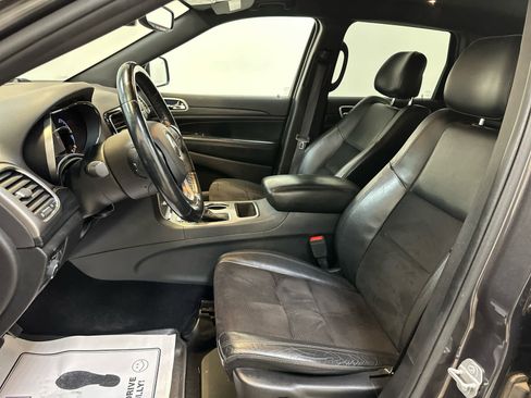 Used 2020 Jeep Grand Cherokee Altitude image 4