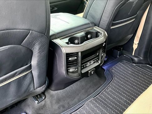 Used 2020 RAM 1500 Limited AWD/4WD image 11