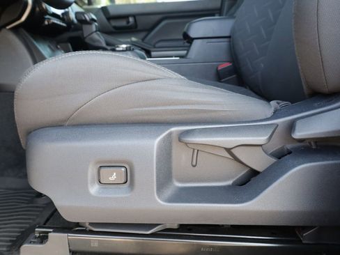 Used 2025 Toyota Tacoma SR5 image 21