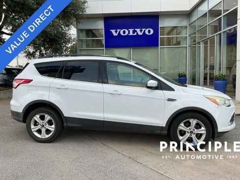 Used 2014 Ford Escape SE w/ Equipment Group 201A FWD image 3