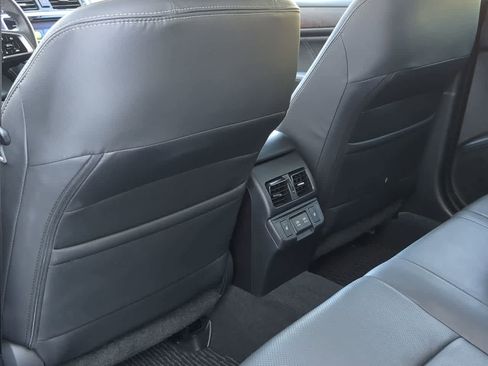 Used 2019 Subaru Outback 2.5i Limited image 19