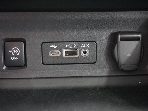 Used 2024 Nissan Sentra SV FWD image 21