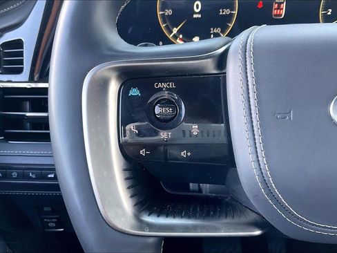 Used 2025 INFINITI QX80 Autograph AWD/4WD image 17