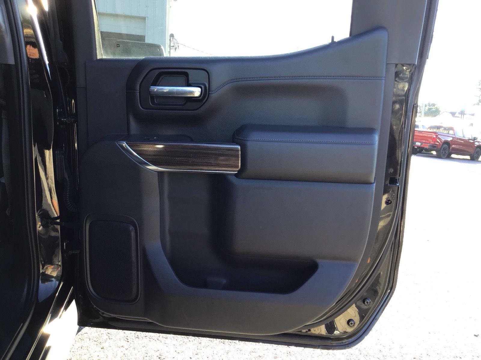 Used 2021 Chevrolet Silverado 1500 RST w/ All Star Edition Plus AWD/4WD image 5
