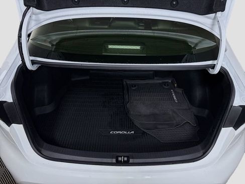 Used 2024 Toyota Corolla XSE image 27