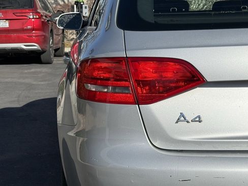 Used 2010 Audi A4 2.0T Premium image 35