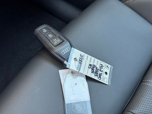 New 2025 Audi Q5 Prestige image 37