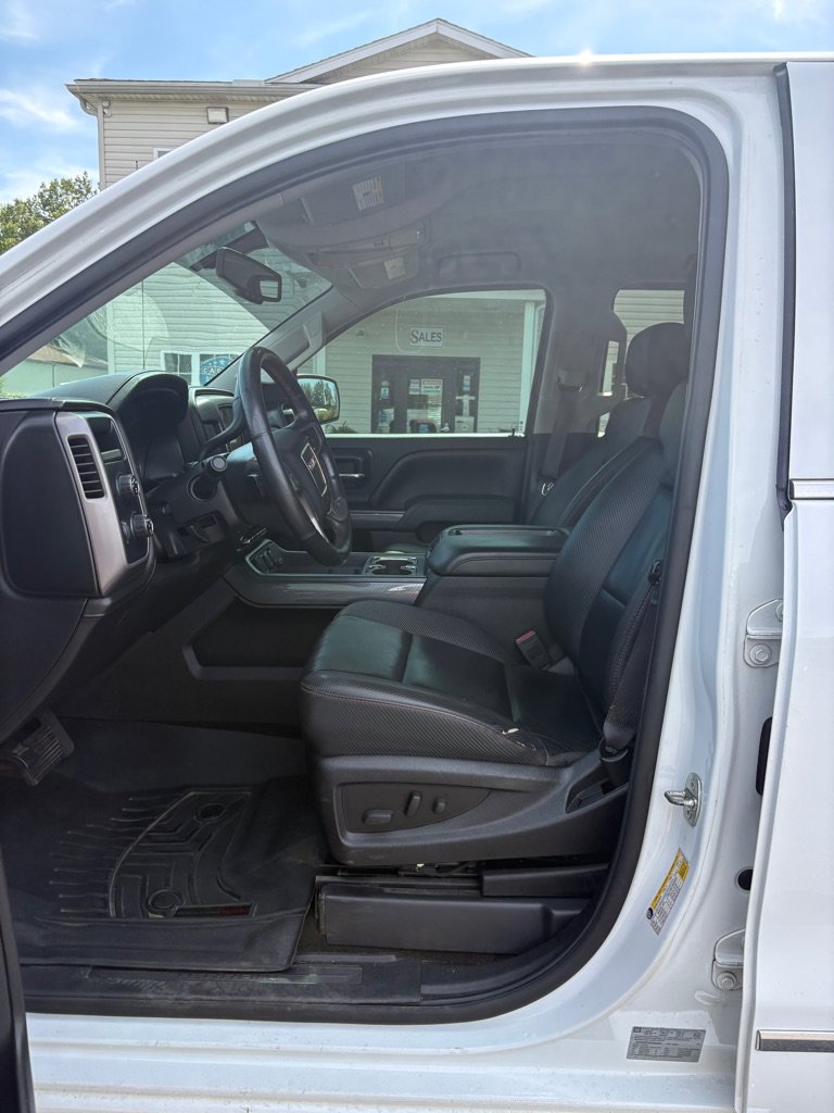 Used 2014 GMC Sierra 1500 SLT w/ All-Terrain Package AWD/4WD image 10