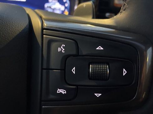 Used 2025 Chevrolet Silverado 1500 ZR2 w/ Technology Package image 16