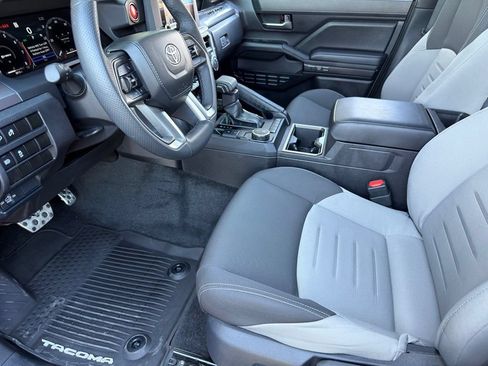 Used 2026 Toyota Tacoma TRD Sport RWD image 17