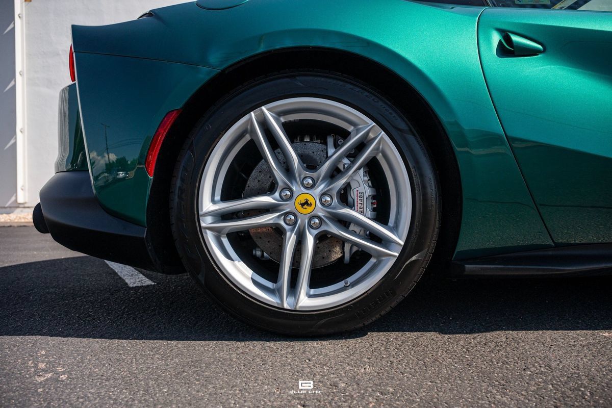 Used 2022 Ferrari 812 GTS RWD image 13