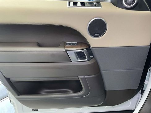 Used 2019 Land Rover Range Rover Sport HSE image 35