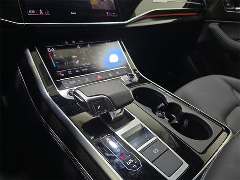 Used 2025 Audi Q7 2.0T Premium Plus w/ Premium Plus Package image 27