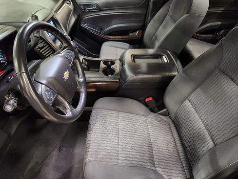 Used 2019 Chevrolet Tahoe LS w/ Enhanced Driver Alert Package RWD image 28