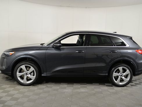 New 2025 Audi Q5 Premium Plus image 2