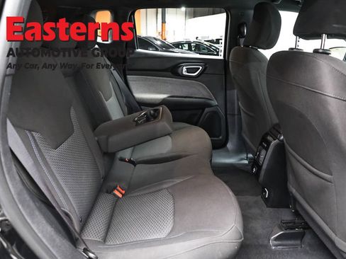 Used 2023 Jeep Compass Sport AWD/4WD image 22