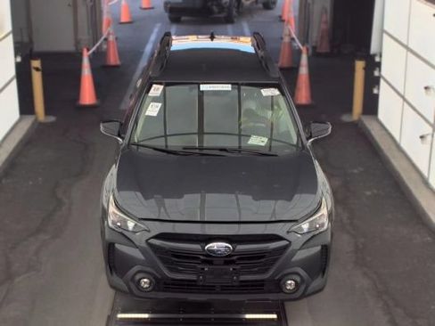 Used 2025 Subaru Outback Premium AWD/4WD image 35