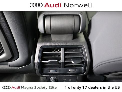 Used 2025 Audi Q3 2.0T Premium w/ Convenience Package image 25