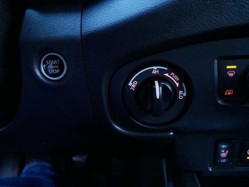 Certified 2023 Nissan Frontier SV w/ SV Premium Package image 27