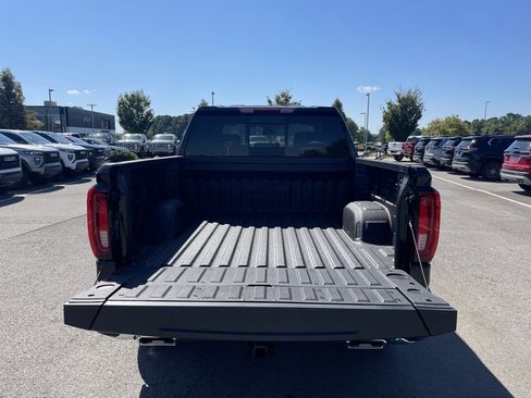 New 2026 GMC Sierra 1500 SLT w/ SLT Premium Package image 7