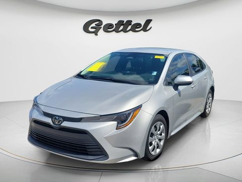 Certified 2024 Toyota Corolla LE FWD image 2