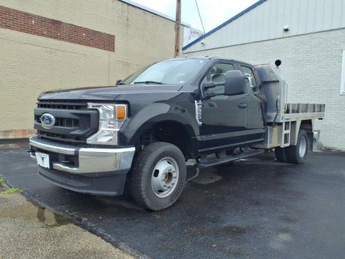 Used 2021 Ford F350 XL w/ Power Equipment Group AWD/4WD image 1