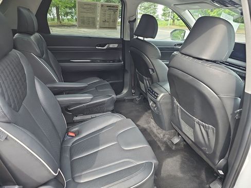 Used 2025 Hyundai Palisade Limited AWD/4WD image 15