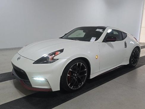 Used 2019 Nissan 370Z NISMO RWD image 1