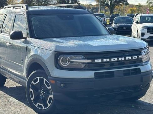 Used 2022 Ford Bronco Sport Outer Banks w/ Tech Package image 2