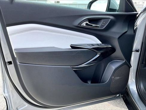 New 2026 Chevrolet Trax LT FWD image 24