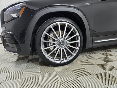 Certified 2024 Mercedes-Benz GLB 35 AMG 4MATIC image 4