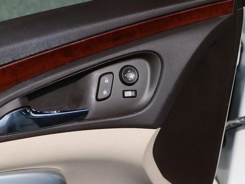 Used 2016 Buick Regal image 11