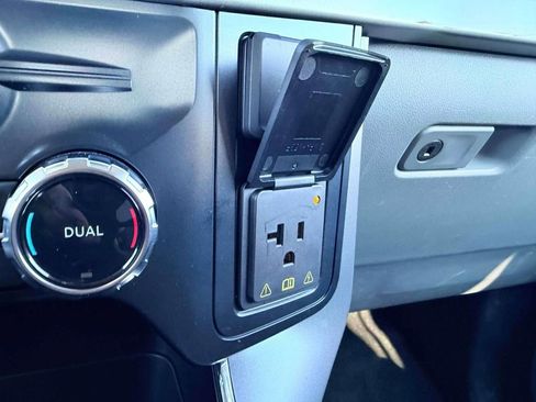 Used 2025 Ford F150 XLT w/ Equipment Group 301A Standard image 26