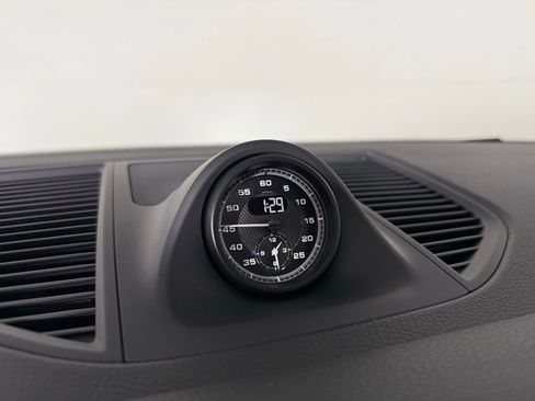 New 2025 Porsche Macan S image 29