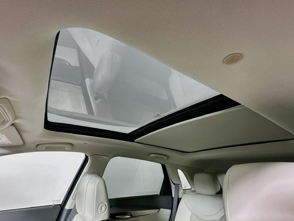 Certified 2025 Cadillac XT5 Premium Luxury w/ Technology Package AWD/4WD image 28