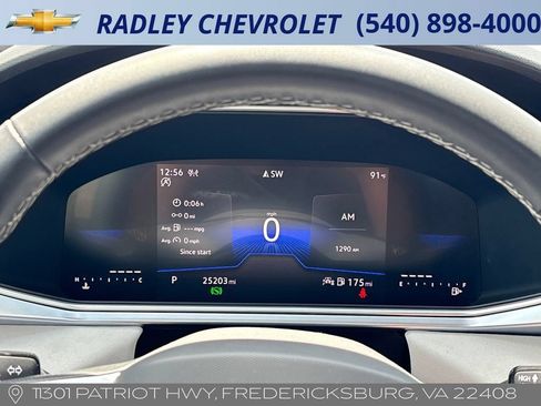 Used 2025 Volkswagen Taos SE AWD/4WD image 7