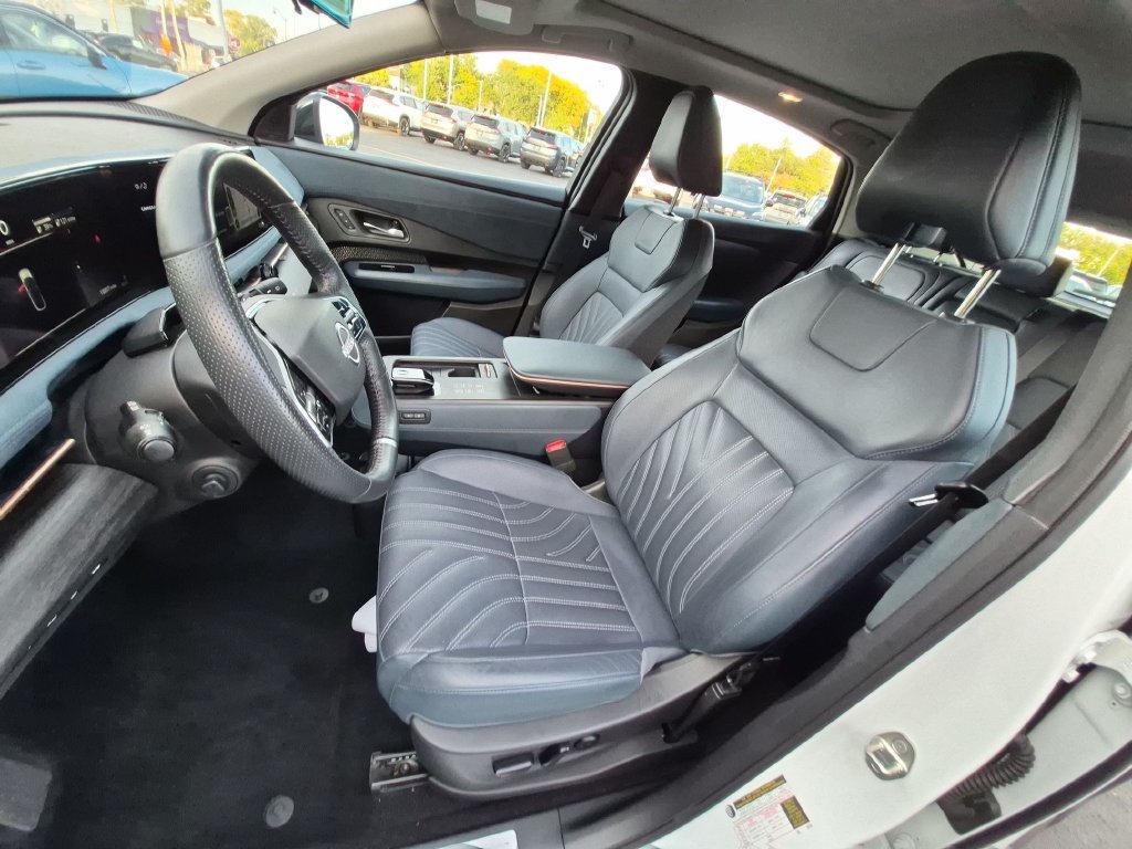 Used 2024 Nissan Ariya AWD image 11