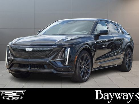 New 2026 Cadillac Lyriq V image 1