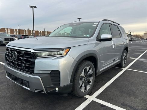 New 2026 Honda Pilot Touring image 17