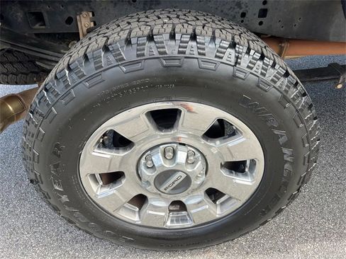 Used 2023 Ford F250 Lariat w/ Lariat Ultimate Package image 17