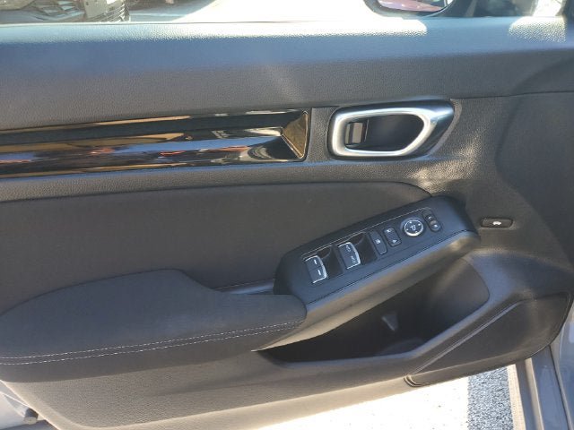 Used 2025 Honda Civic Sport image 23